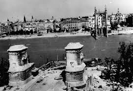 Image result for Budapest Kitörés képek 1945